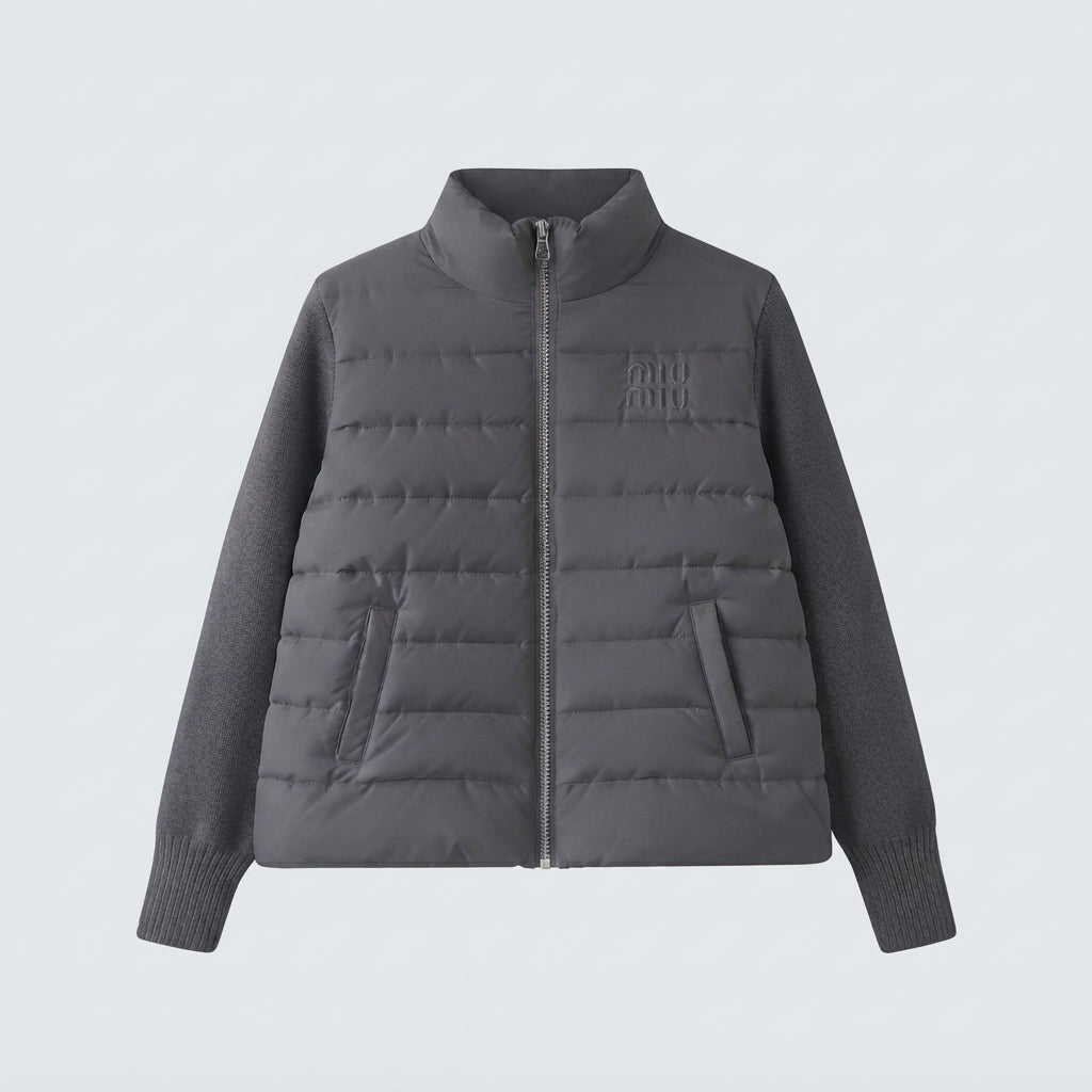 Women's short-cut hybrid quilted cardigan with quilted front, knitted sleeves and high stand-up collar