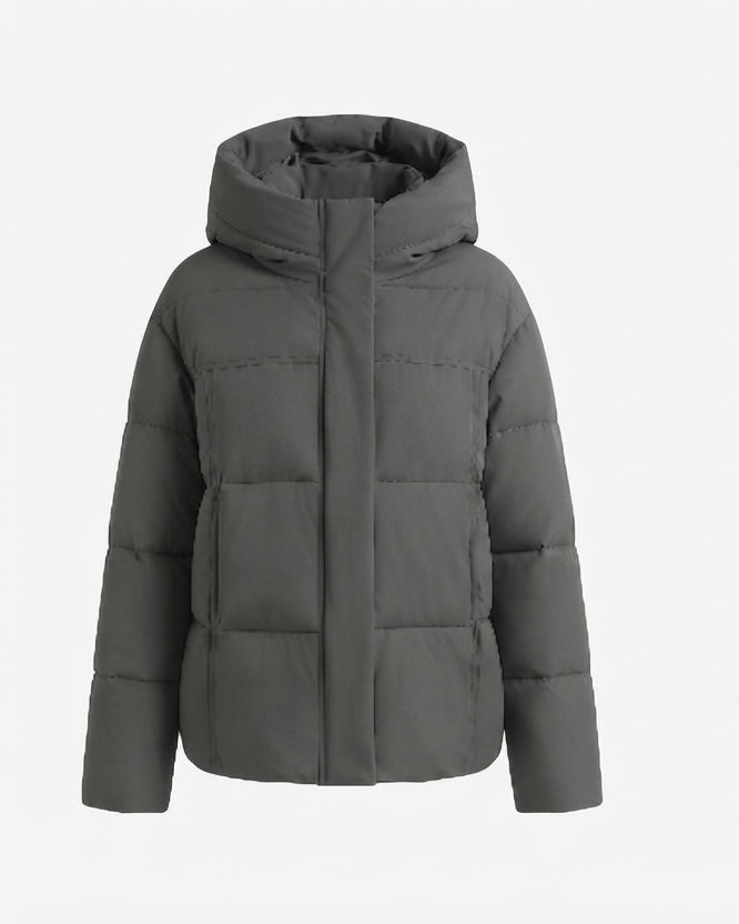Women's cropped boxy quilted puffer with integrated hood and side zip pockets