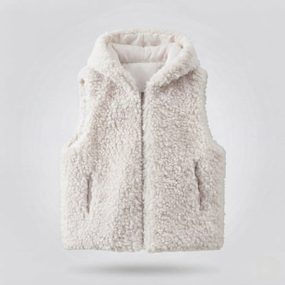 Women's sleeveless teddy vest with hood, padded lining and practical side pockets