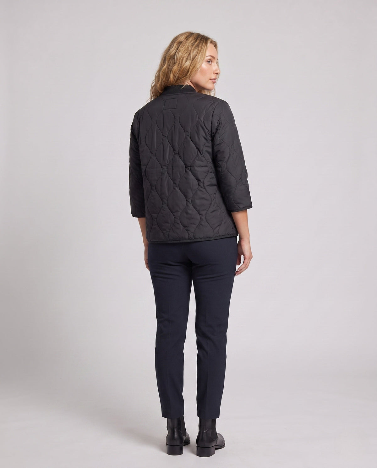Product 15973082562890 - back_view