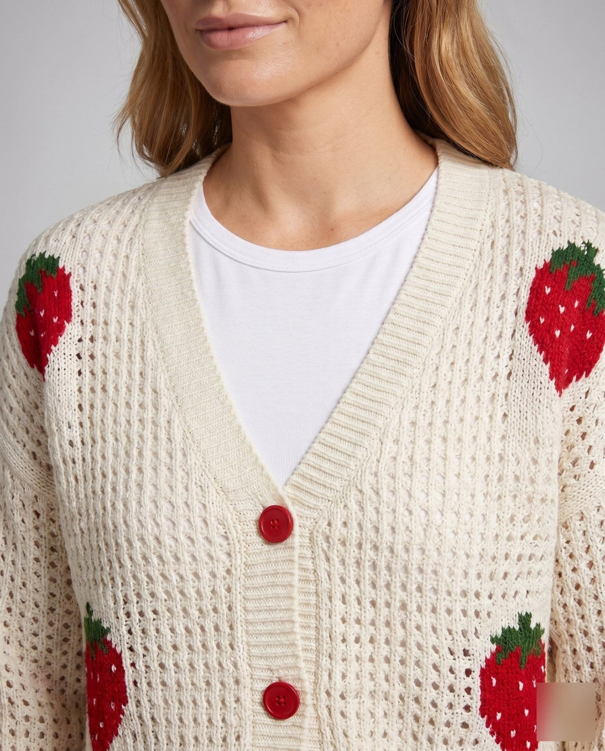 Women's cardigan with strawberry pattern and button placket - Chichicherry