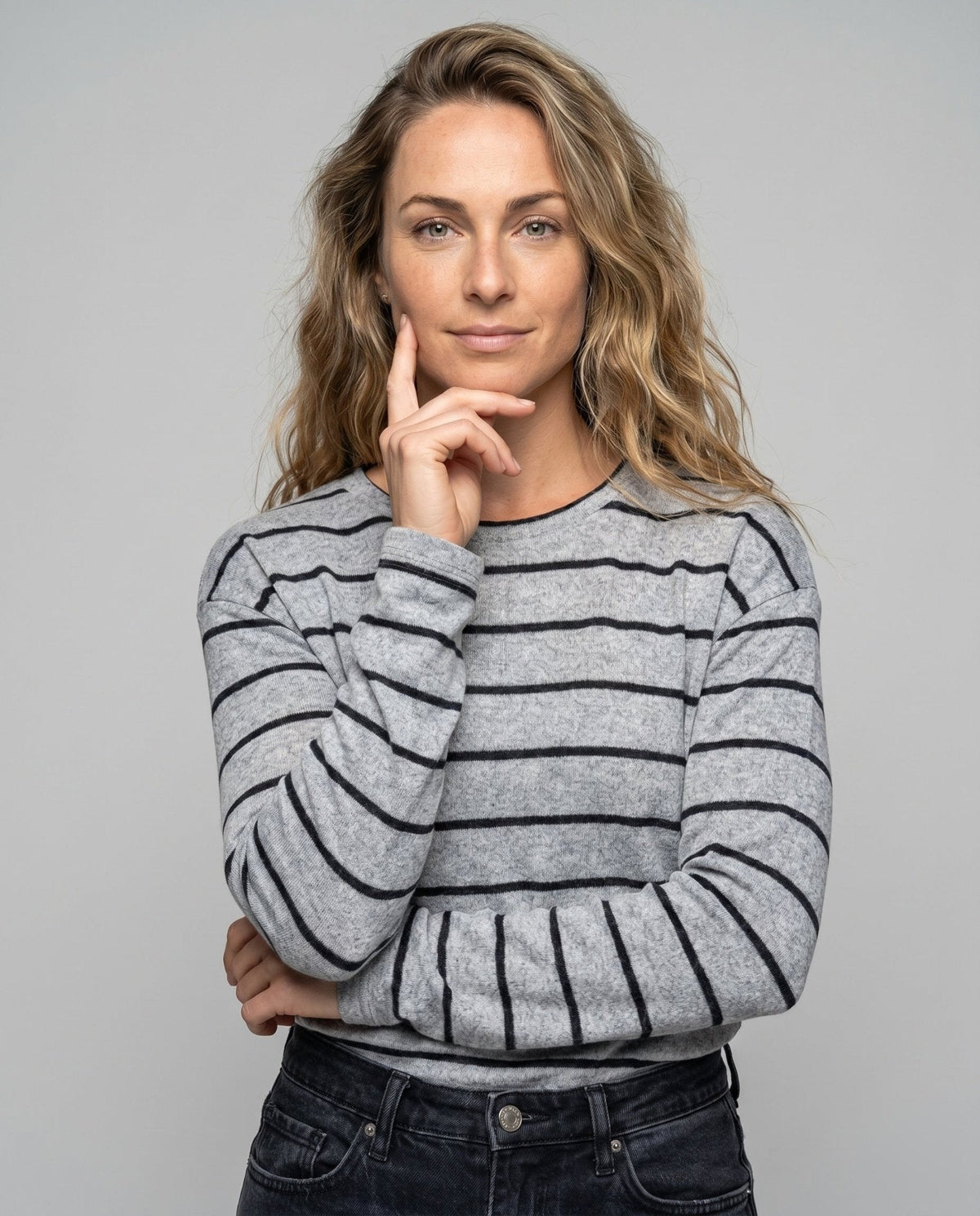 Women's Casual Long Sleeve Shirt with Striped Design - Chichicherry