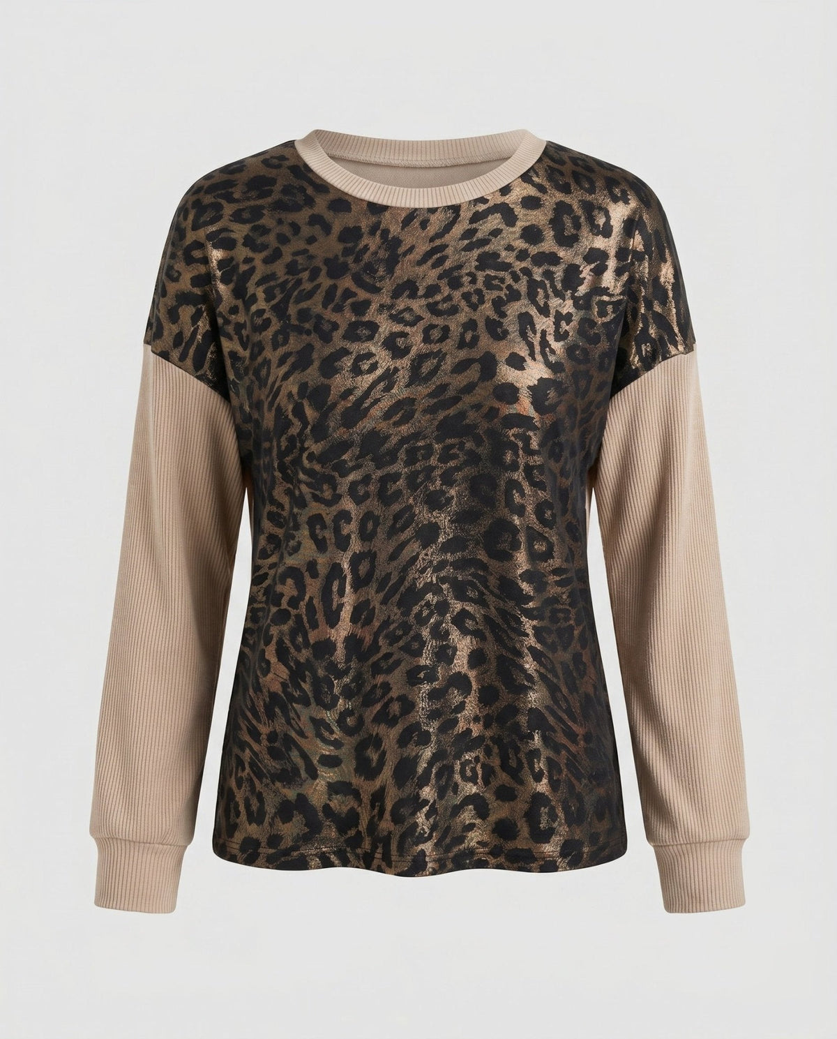 Women's Fashion Oversized T-Shirt with Animal Prints and Long Sleeves - Chichicherry