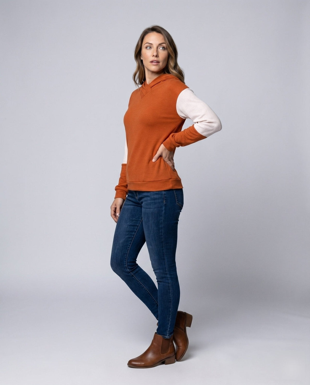 Women's hoodie with fashionable color block design and elegant V-neck - Chichicherry