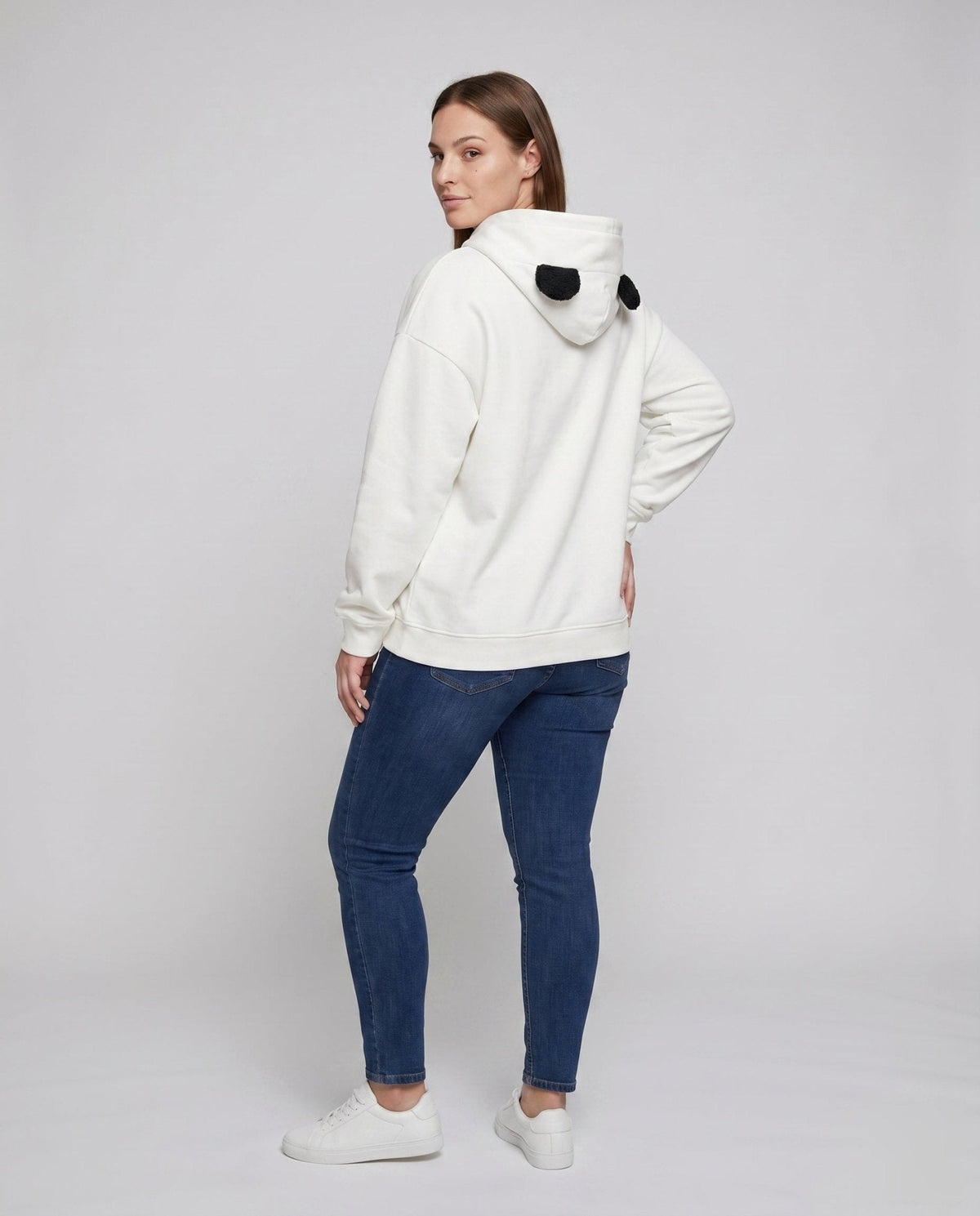 Women's hoodie with playful cat design and checkered pocket - Chichicherry
