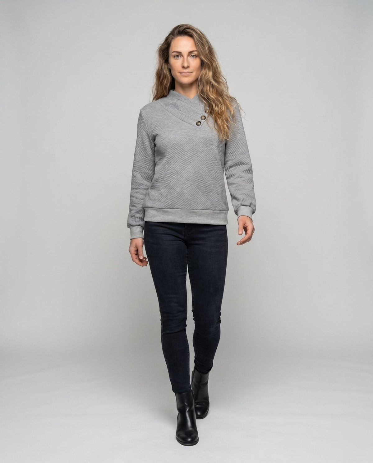 Women's knitted sweater with trendy overcut and decorative buttons - Chichicherry