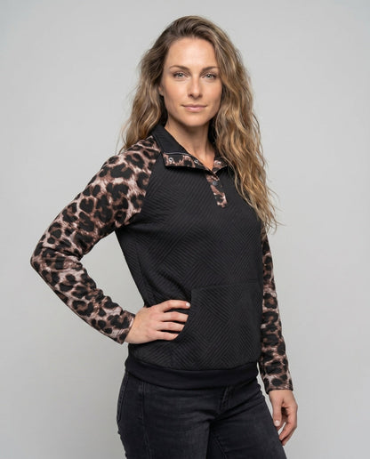 Women’s sweatshirt with animal print and modern stand-up collar - Chichicherry