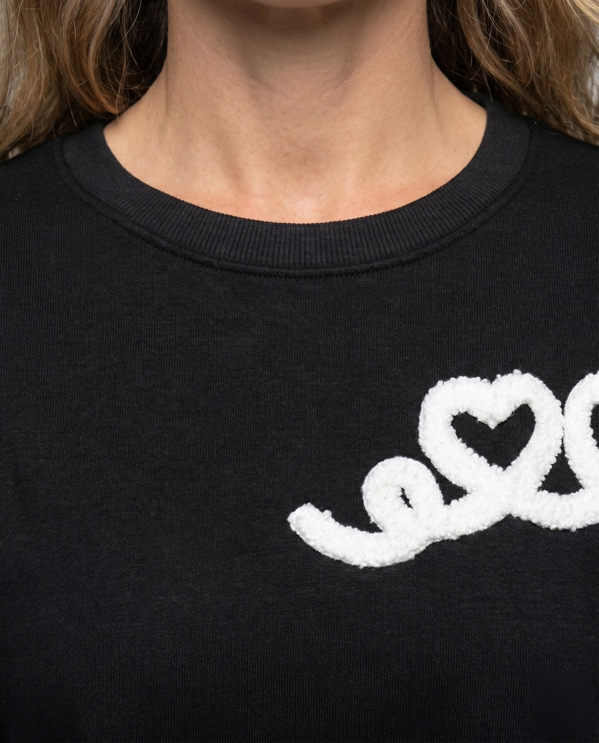 Women’s sweatshirt with playful heart design and casual fit - Chichicherry