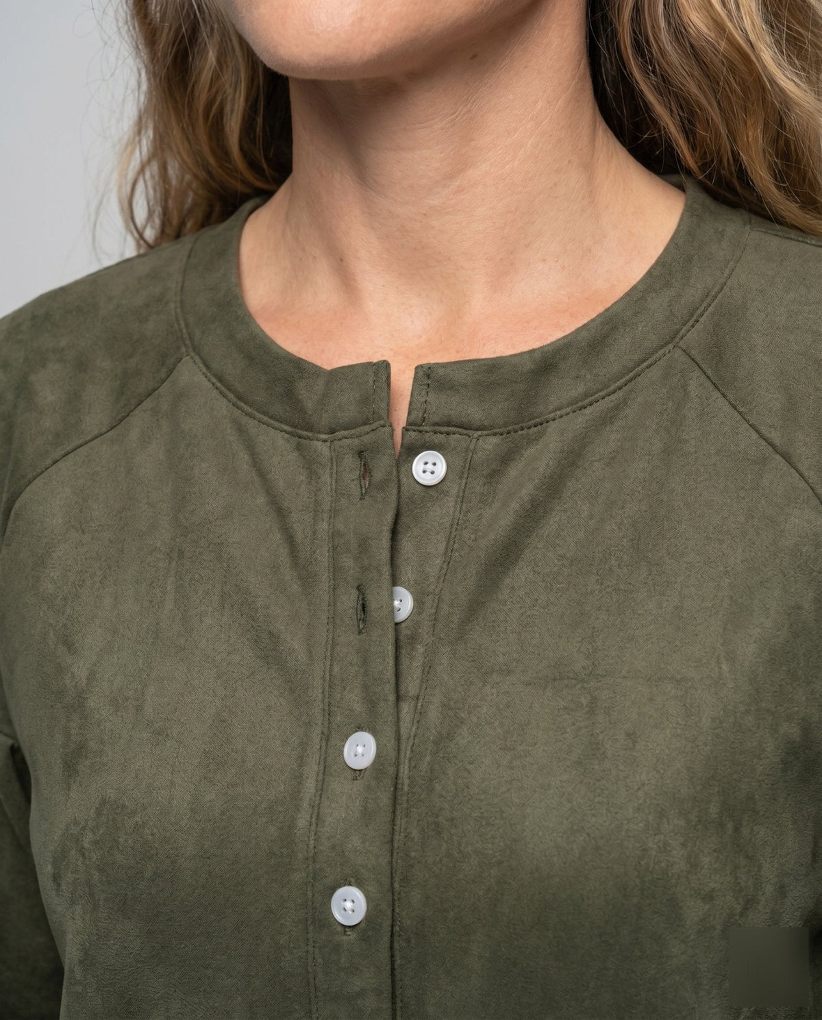 Women's sweatshirt with puff sleeves and button closure - Chichicherry