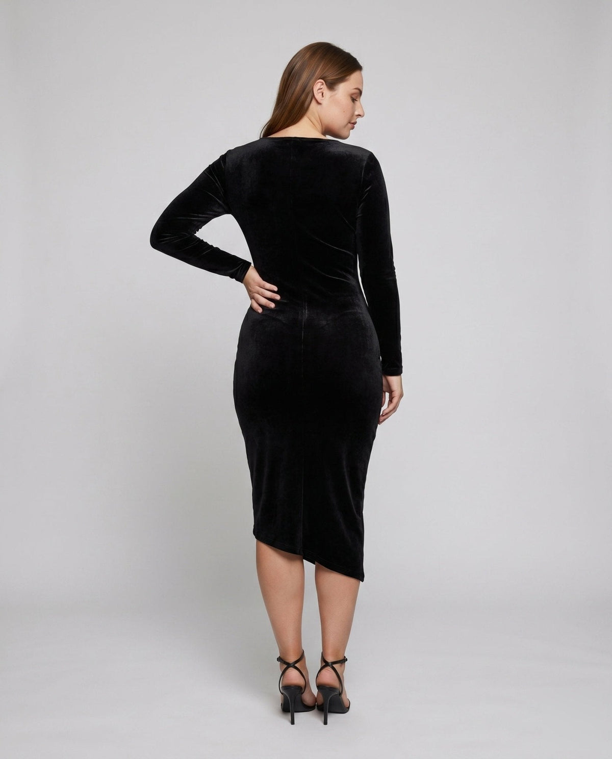Women’s wrap dress with elegant gathering and high slit - Chichicherry